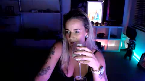 Snapshot of ashleyrosesweet chatting on October 2025 06:29:01 PM ashleyrosesweet online show from October 2025 06:29:01 PM