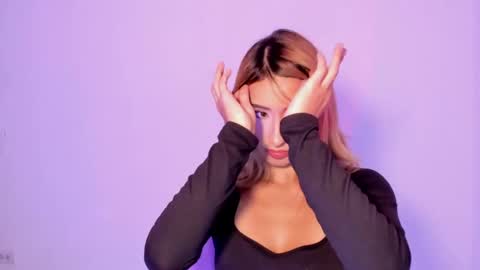 Snapshot of ashleyroys_111 chatting on October 2025 02:28:01 PM dahiana online show from October 2025 02:28:01 PM