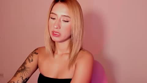 Snapshot of ashleyroys_111 chatting on October 2025 04:07:02 PM dahiana online show from October 2025 04:07:02 PM