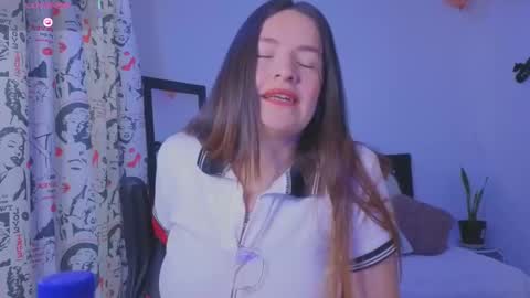 ASHLEY online show from October 2025 04:05:02 PM