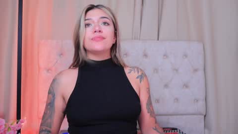 Snapshot of ashleyvalirya chatting on December 2024 10:16:02 AM Ashley Lauren online show from December 2024 10:16:02 AM