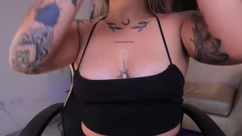 Ashley Lauren online show from October 2025 04:15:01 AM