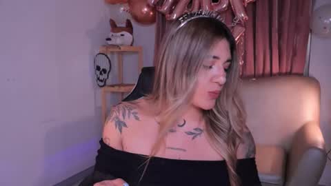 Ashley Lauren online show from October 2025 04:20:01 AM