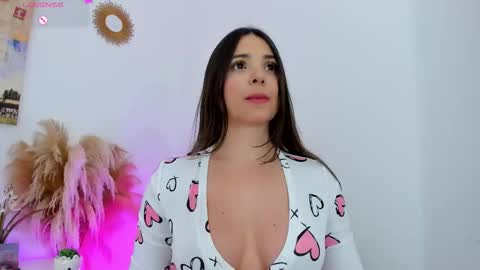 Snapshot of ashleywalkerr chatting on October 2025 01:57:01 AM ashleywalkerr online show from October 2025 01:57:01 AM