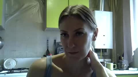 Snapshot of ashleyxhoney chatting on May 2026 07:58:01 AM AshleyXHoney online show from May 2026 07:58:01 AM