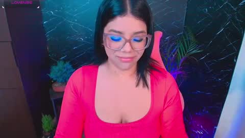 Ashleyy18   online show from October 2025 01:01:02 AM