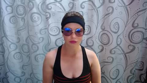 Snapshot of ashly_93 chatting on April 2026 07:03:01 PM engel online show from April 2026 07:03:01 PM