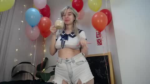 Snapshot of ashly_cherry chatting on April 2026 05:10:01 AM ashly_cherry online show from April 2026 05:10:01 AM
