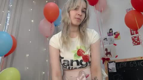 Snapshot of ashly_cherry chatting on May 2026 11:04:02 AM ashly_cherry online show from May 2026 11:04:02 AM