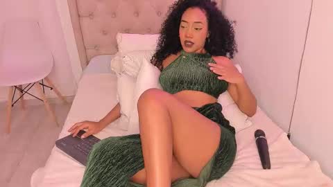 Snapshot of ashly_z chatting on September 2025 01:25:02 PM Ashly online show from September 2025 01:25:02 PM