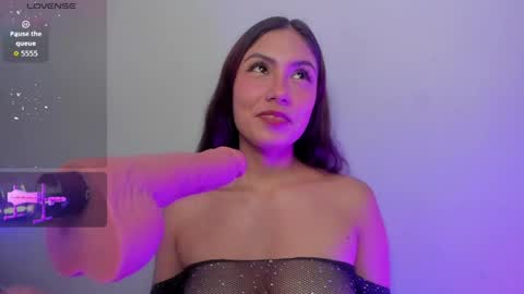 ashlye_collins online show from May 2026 09:33:01 PM