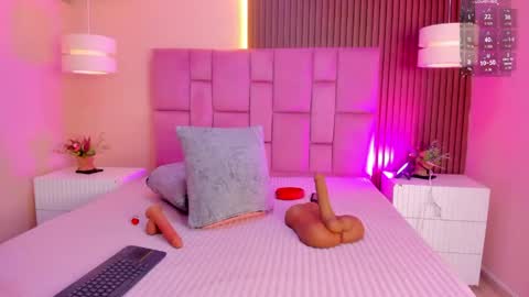 ashlye_miller_ online show from April 2026 07:52:01 PM