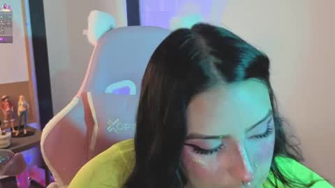 Ash  online show from April 2026 10:22:01 PM