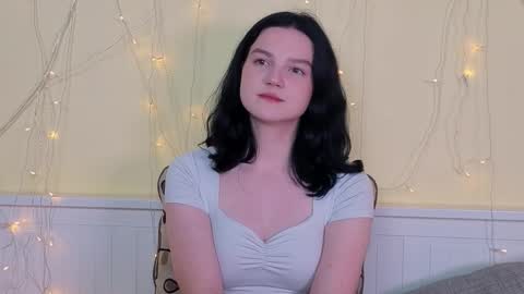 Kristine online show from November 2025 08:24:01 AM