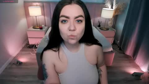 Your girlfriend online show from May 2026 11:43:02 PM