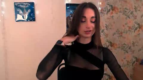 asia_n_ online show from October 2025 11:11:02 AM