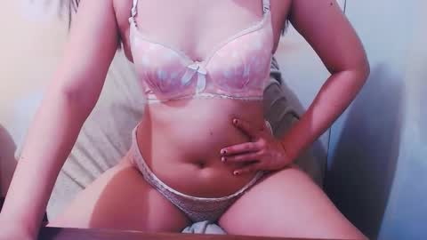 Snapshot of asian_cheska chatting on March 2025 05:57:02 AM asian_cheska online show from March 2025 05:57:02 AM