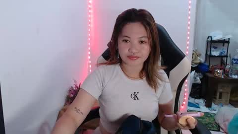 Snapshot of asian_honey69 chatting on November 2025 03:07:01 AM bb girl online show from November 2025 03:07:01 AM