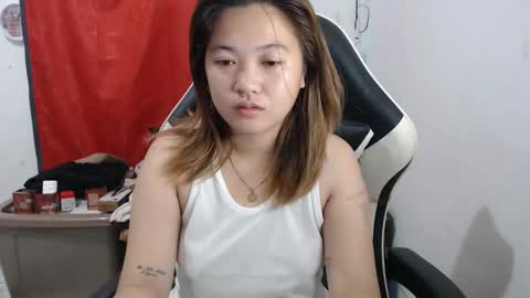 Snapshot of asian_honey69 chatting on December 2025 02:50:02 AM bb girl online show from December 2025 02:50:02 AM