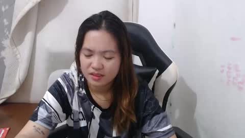 Snapshot of asian_honey69 chatting on March 2026 04:40:01 AM bb girl online show from March 2026 04:40:01 AM