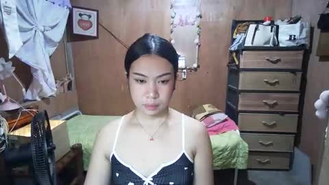 asian_llory online show from October 2025 12:04:02 PM