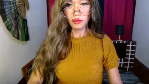 Snapshot of asian_petit19 chatting on December 2024 06:28:01 PM Lovely online show from December 2024 06:28:01 PM