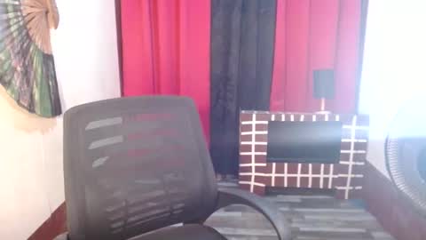 Snapshot of asian_petit19 chatting on December 2024 04:37:01 PM Lovely online show from December 2024 04:37:01 PM