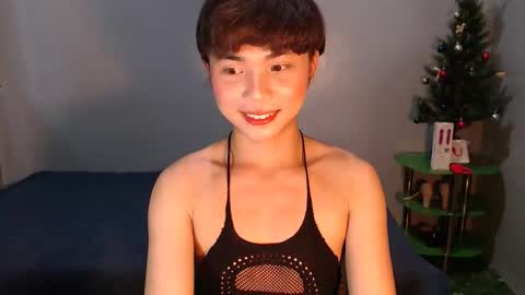 Snapshot of asian_reyshell chatting on October 2025 01:36:02 AM Reyshell online show from October 2025 01:36:02 AM
