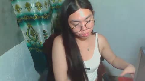 Rhean online show from February 2025 07:27:02 PM