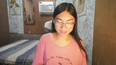 Rhean online show from October 2025 10:55:01 PM