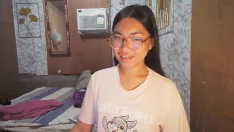 Rhean online show from November 2025 10:43:02 PM