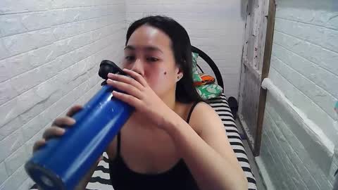 Snapshot of asian_sexydimples chatting on March 2025 12:33:02 AM Trixie online show from March 2025 12:33:02 AM