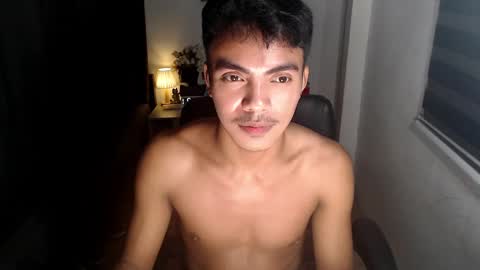 Snapshot of asianboyhunt chatting on December 2024 10:51:01 PM Fev online show from December 2024 10:51:01 PM