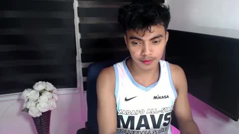 Snapshot of asianboyhunt chatting on February 2025 01:59:01 PM Fev online show from February 2025 01:59:01 PM