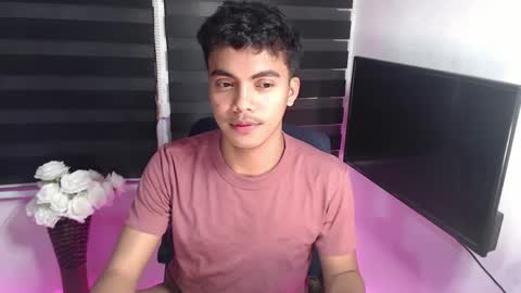 Snapshot of asianboyhunt chatting on February 2025 10:50:01 PM Fev online show from February 2025 10:50:01 PM
