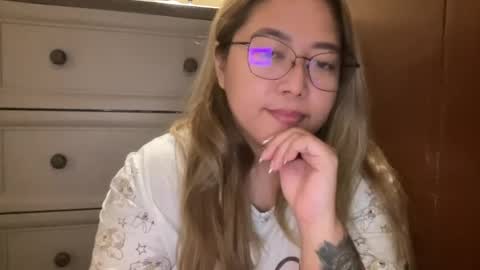 Curvy online show from July 2026 03:05:01 PM