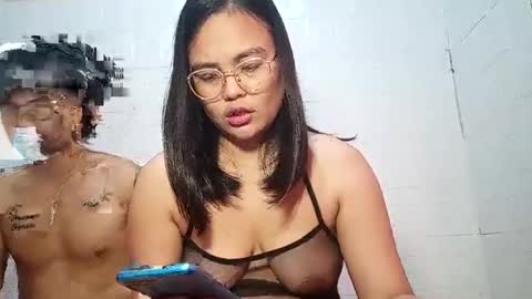 Snapshot of asiancoupleph chatting on January 2025 07:11:02 AM asiancoupleph online show from January 2025 07:11:02 AM