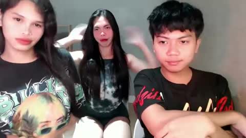   online show from December 2024 08:32:01 PM