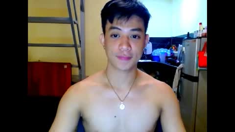 asiandreamboyx online show from April 2026 01:41:02 PM