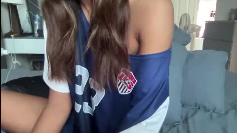 asiangirlandwhiteguy online show from February 2026 04:27:01 AM