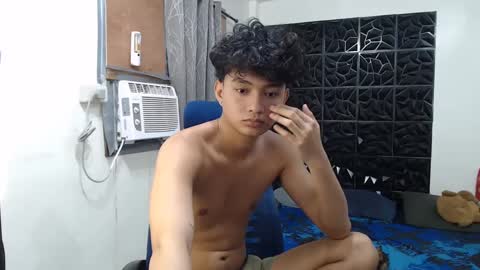 asianhottie05 online show from January 2025 01:21:02 PM