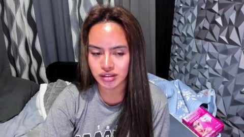 JOSHUA AND SAMIRA online show from January 2026 01:04:01 PM