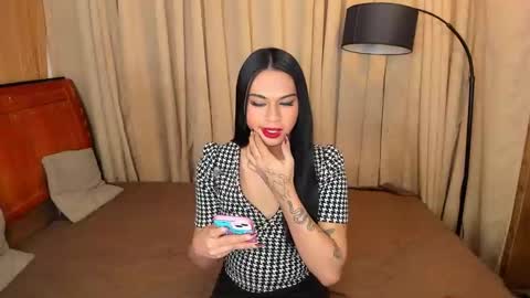 Snapshot of asianhugecockjulia1 chatting on February 2025 10:20:02 PM JULIA online show from February 2025 10:20:02 PM