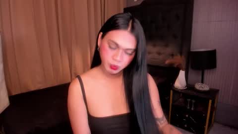 Snapshot of asianhugecockjulia1 chatting on February 2026 01:34:01 AM JULIA online show from February 2026 01:34:01 AM