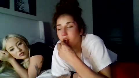 asianicolee online show from May 2026 05:48:01 AM