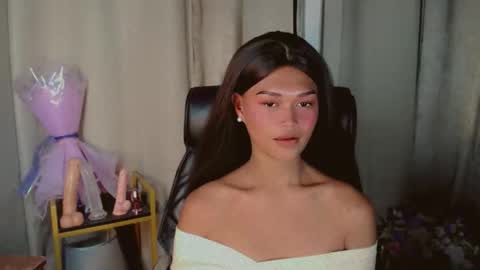 Snapshot of asiankianna chatting on April 2026 11:42:01 AM Kianna online show from April 2026 11:42:01 AM