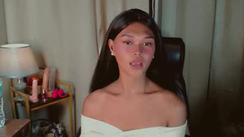 Snapshot of asiankianna chatting on May 2026 10:22:02 AM Kianna online show from May 2026 10:22:02 AM