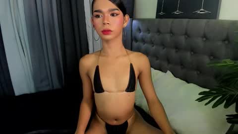 Snapshot of asianpetiteprincess chatting on February 2026 05:52:01 PM asianpetiteprincess online show from February 2026 05:52:01 PM