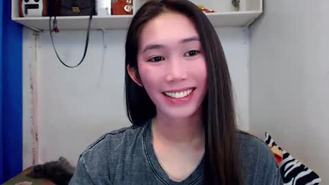 Snapshot of asianqt19 chatting on January 2025 10:47:01 AM J A D E online show from January 2025 10:47:01 AM