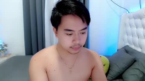 Snapshot of asianroy_x chatting on December 2024 04:39:02 PM Roy online show from December 2024 04:39:02 PM